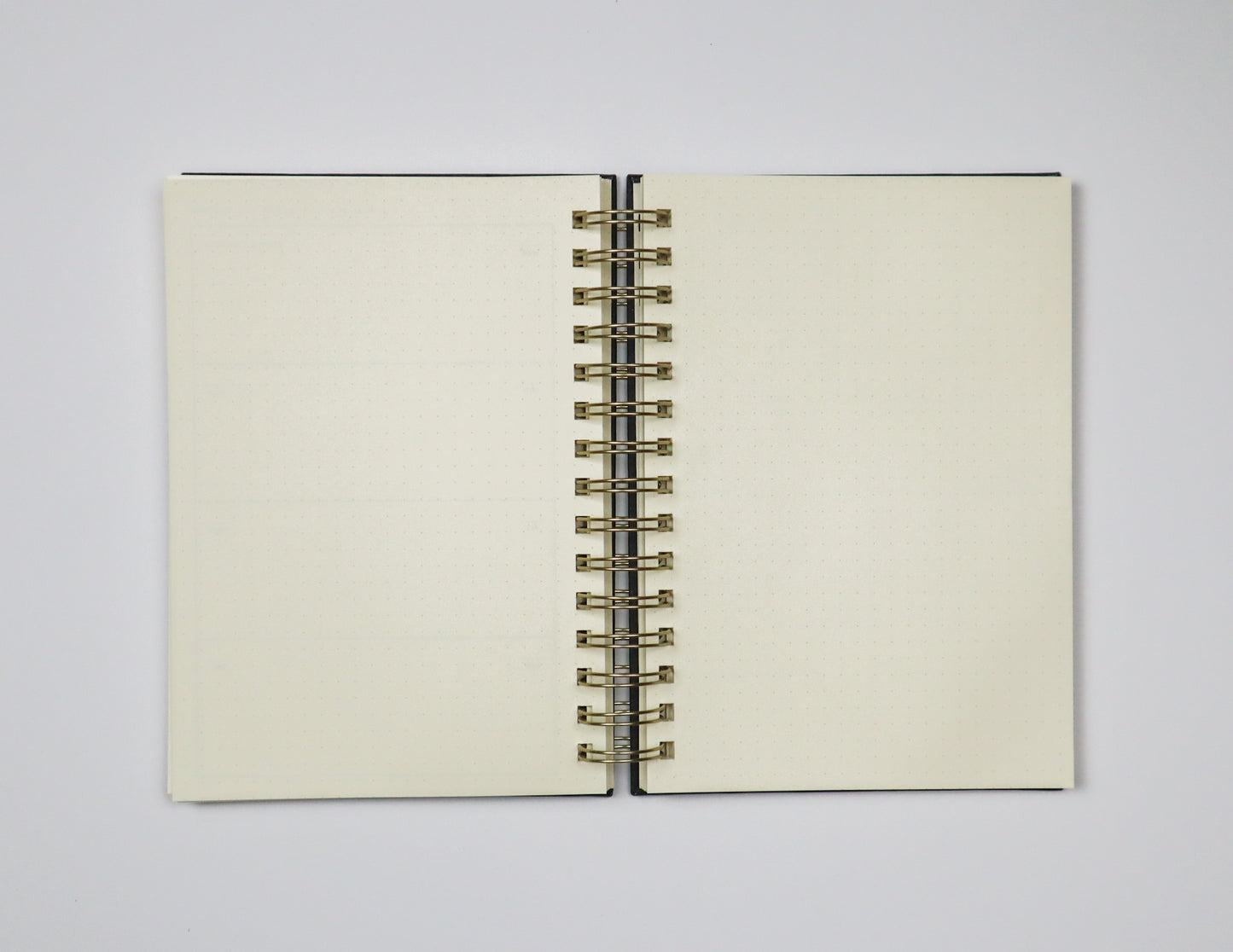 Undated Weekly Planner in Charcoal